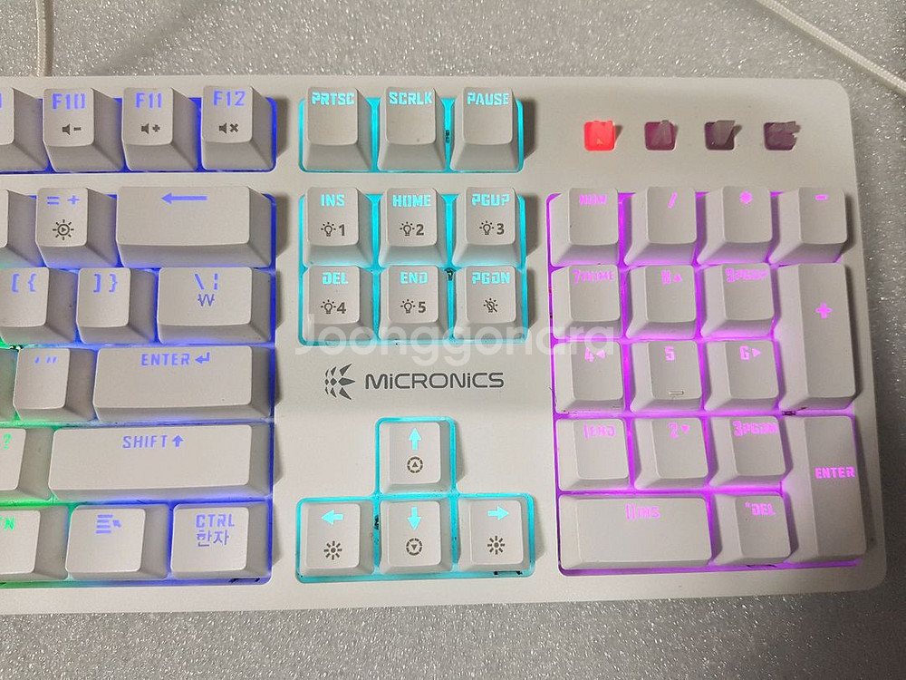 마이크로닉스 기계식 유선 키보드 입니다--2