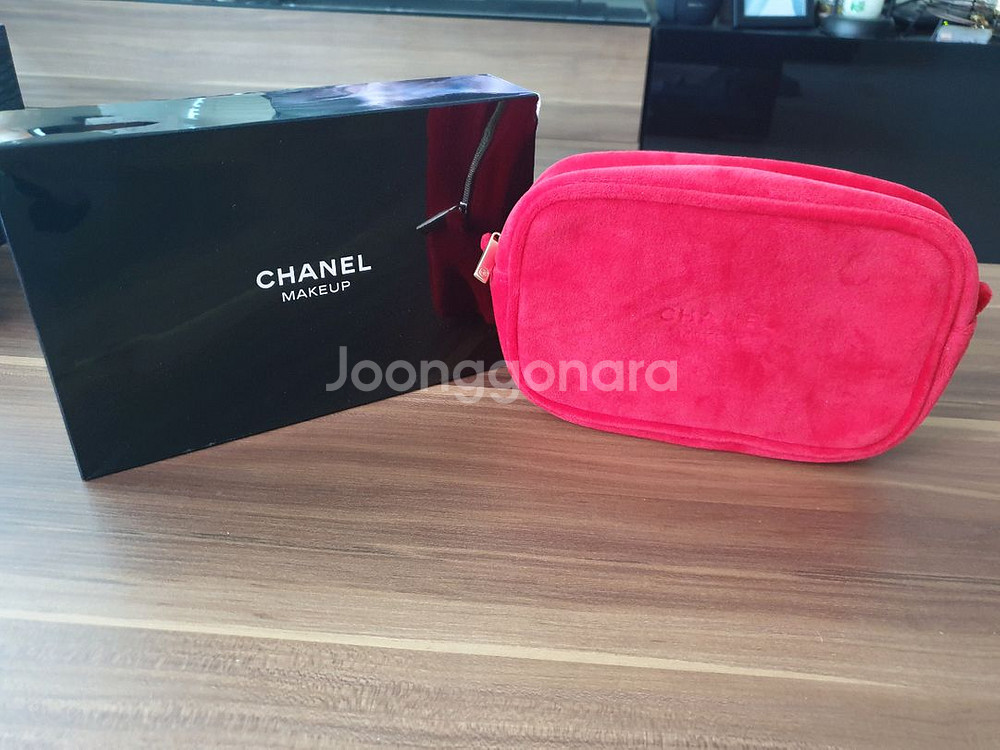 정품) 샤넬 레드 벨벳 파우치 (코스메틱)--0