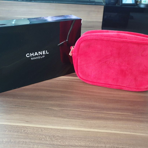 정품) 샤넬 레드 벨벳 파우치 (코스메틱)