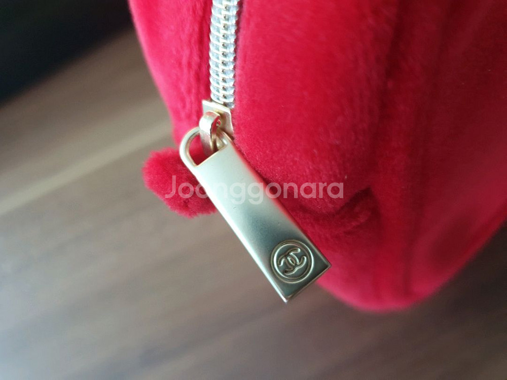 정품) 샤넬 레드 벨벳 파우치 (코스메틱)--2