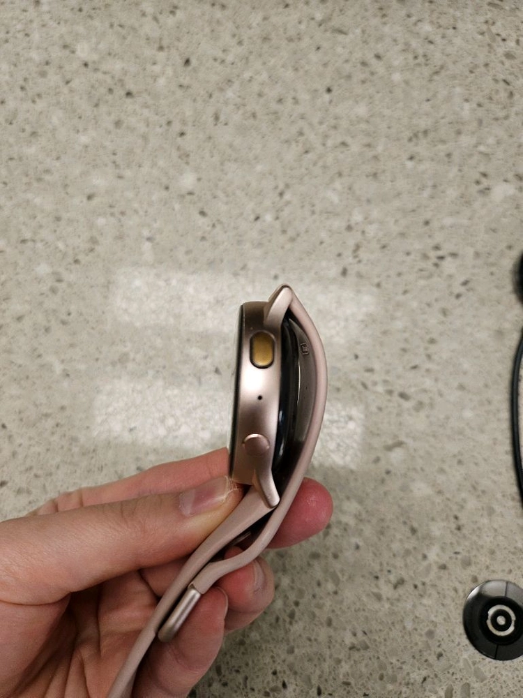 갤럭시워치 액티브2 핑크골드 이미지