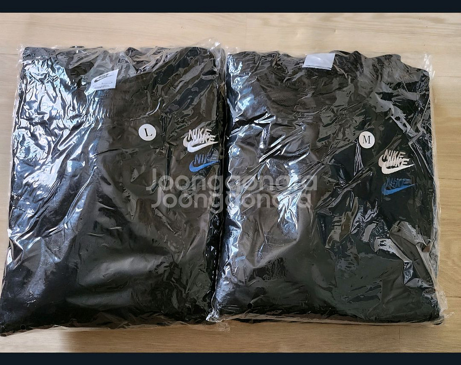 나이키 맨투맨--2