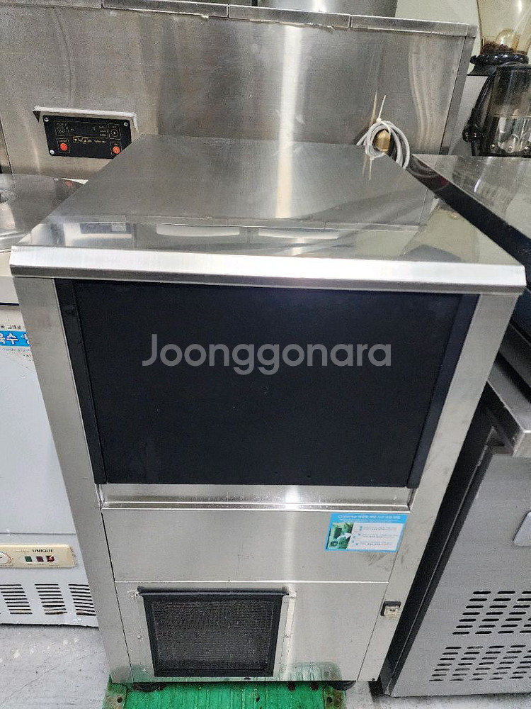 업소용 제빙기 50kg 공냉식 판매 합니다--4