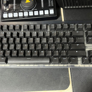 우팅 80HE 래피드 트리거 키보드