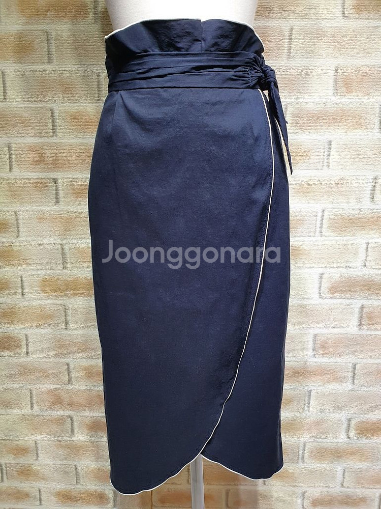 시슬리 정품 새것수준 리본벨트 랩 미디스커트26인치--0