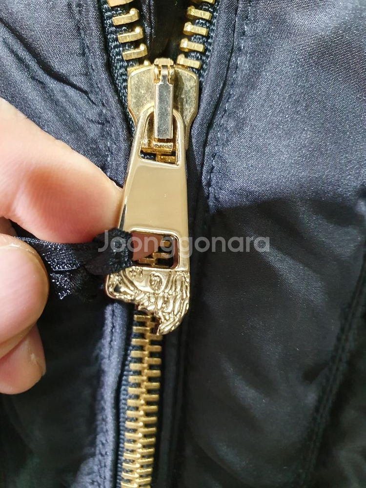 택부착 베르사체 컬렉션 정품 구스다운 패딩 마른55--3