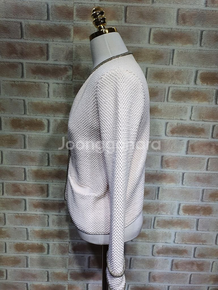 마쥬 정품 상태좋은 와플니팅 골드 배색 자켓 55--7