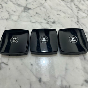 샤넬 4구 아이쉐도우 팔레트 3개- 가격다름