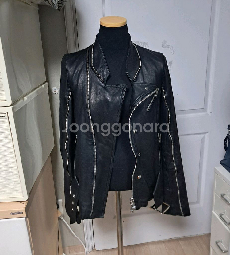 Hogan 호간 램스킨 양가죽 라이더 자켓 40사이즈(약44~날씬55)--1