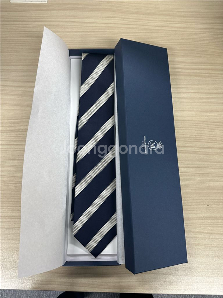 메멘토모리 네이비 스트라이프 넥타이--3
