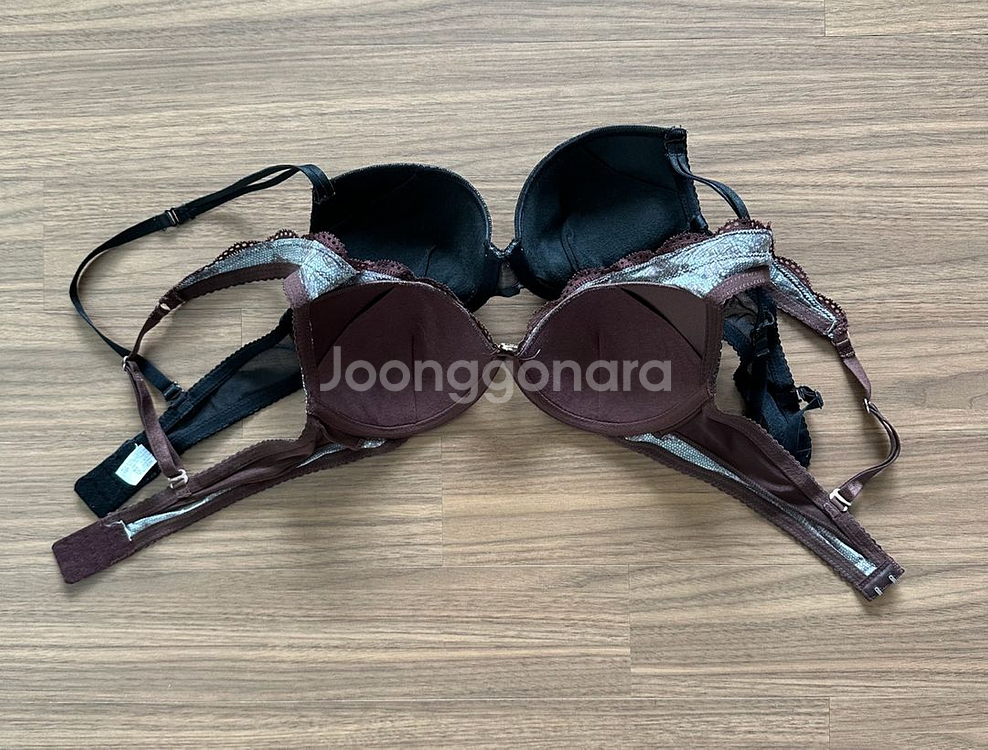 이쁜 브래지어 2벌 일괄 (사이즈 75A)--1