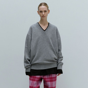 [문달] 딥 브이넥 니트 그레이