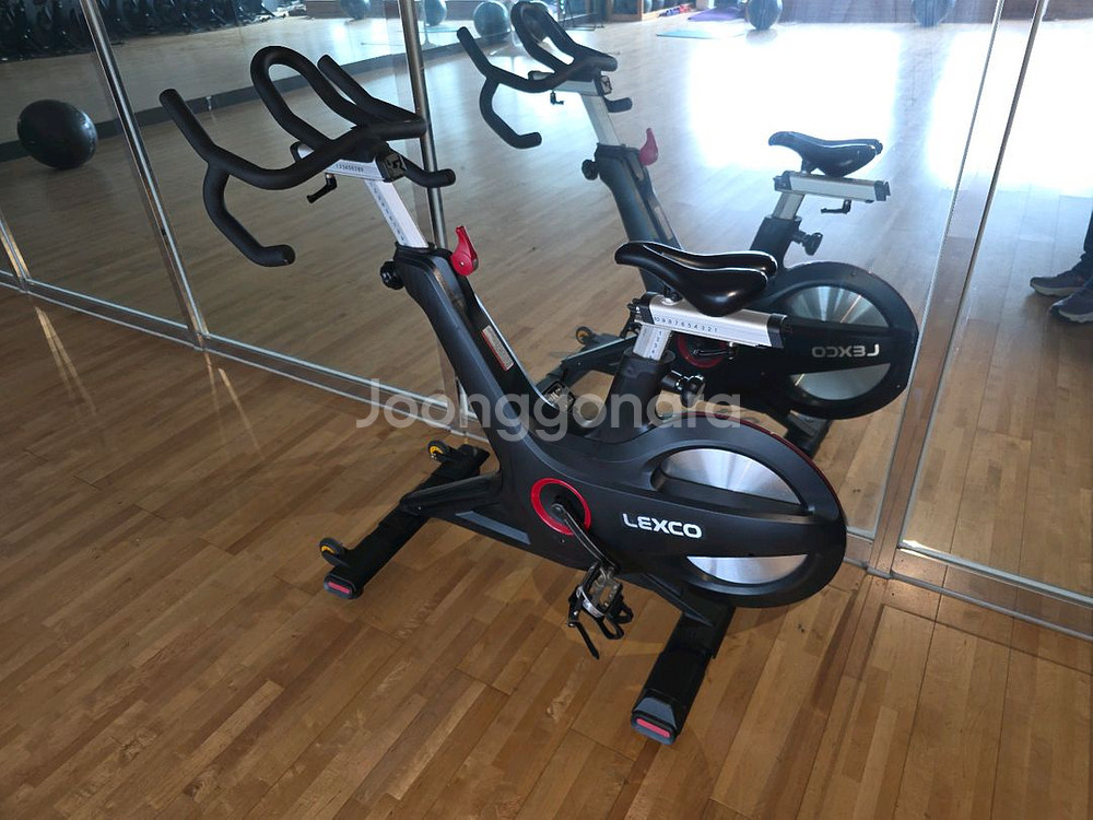 렉스코 스피닝자전거 LC7 실내자전거--0
