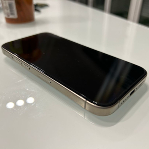 아이폰 15 프로 256 네츄럴 티타늄