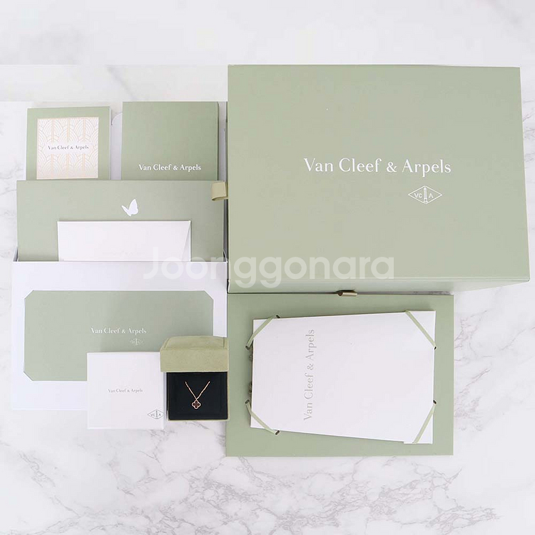 반클리프앤아펠 스위트 알함브라 펜던트 18k 로즈골드 목걸이 VCARN59M00--8