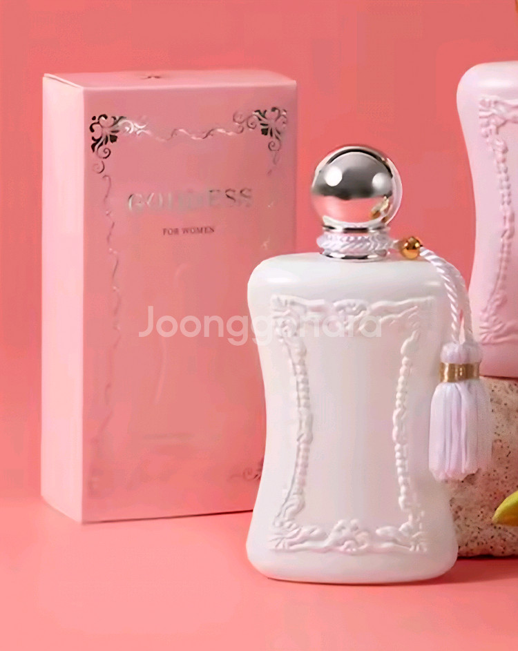 여성용 향수 100ml/화이트/박스채 새상품--0