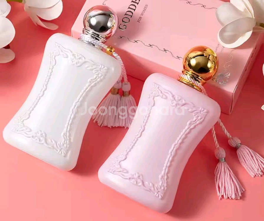 여성용 향수 100ml/화이트/박스채 새상품--1