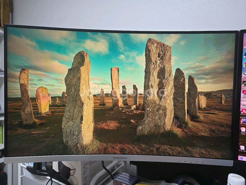 한성 울트론 2757c 144hz 커브드 모니터--0