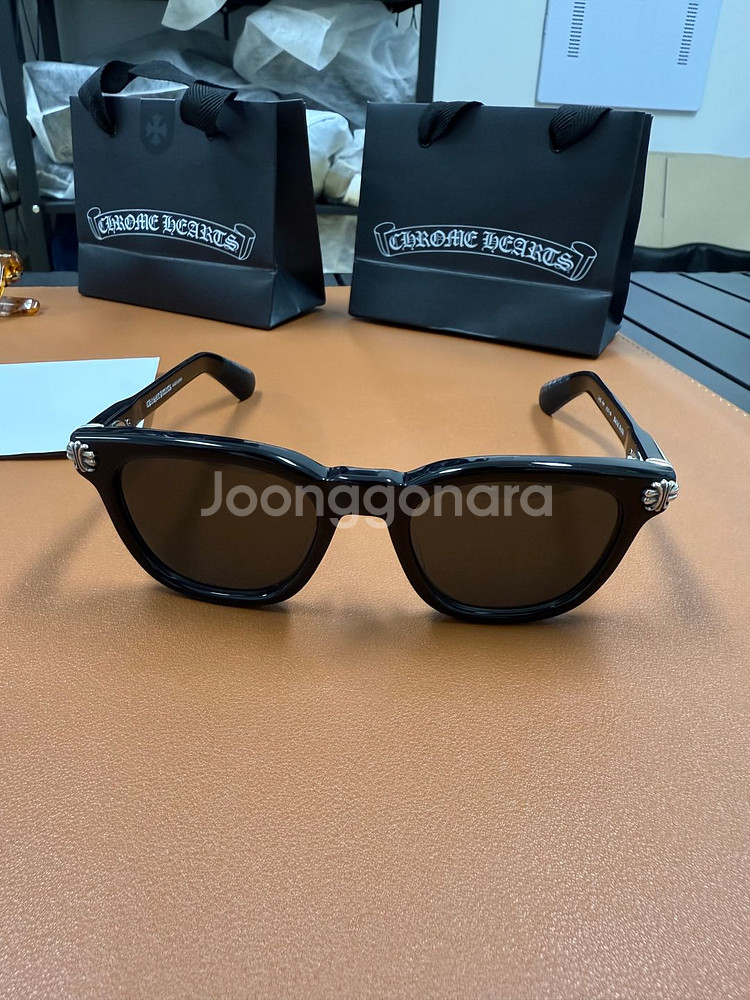 [새상품]크롬하츠 스모크쇼 선글라스--1