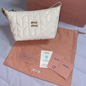(정품)미우미우 스피릿 마테라쎄 시레 미니백 화이트 가방
