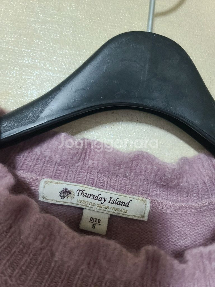 써스데이아일랜드 플라워 풀오버 니트--4