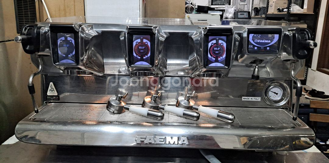 훼마 e71 3그룹 에스프레소 커피머신--0