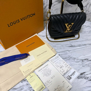 루이비통 뉴웨이브 멀티포쉐트 크로스백