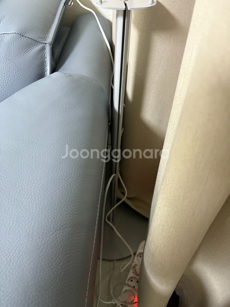 사이테이션 서라운드(리어)스피커 스탠드 거치대 팝니다.--2