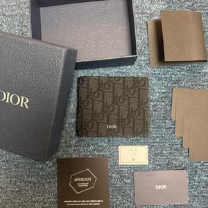 디올 오블리크 반지갑