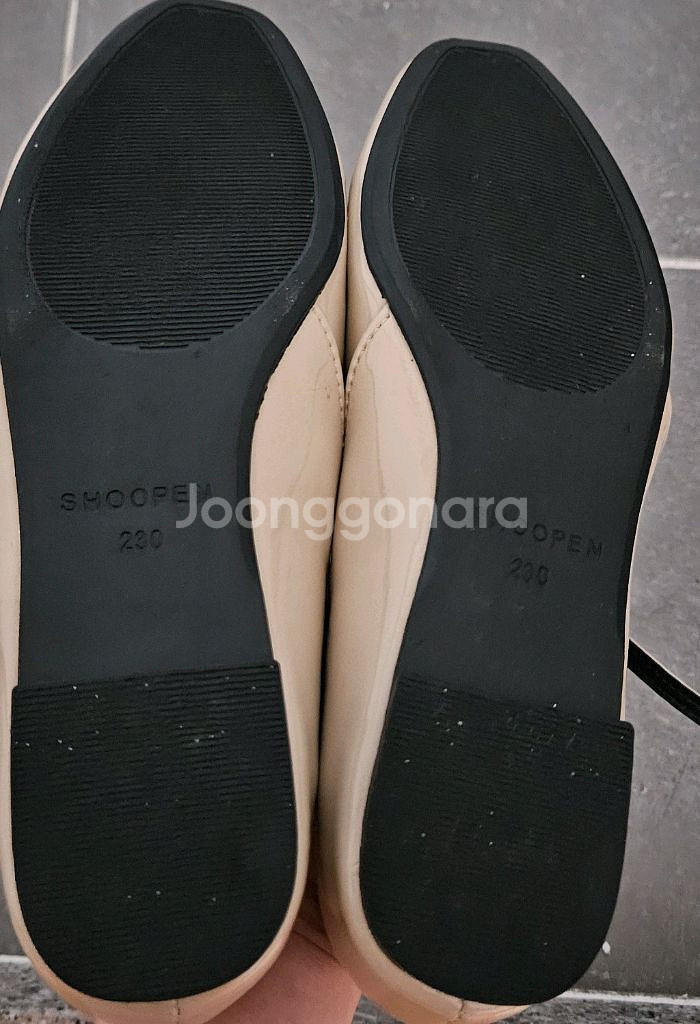 슈펜 버클 V컷 메리제인 플랫슈즈--2