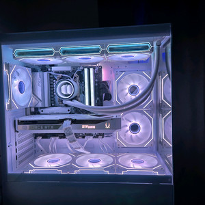 7800X3D RTX 5070 화이트 PC 컴퓨터 본체