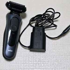 브라운 전기면도기 6