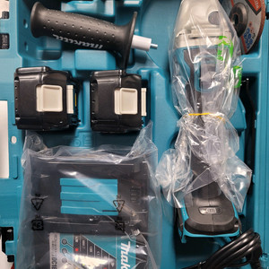 마끼다 속도조절 그라인더 dga404 rte