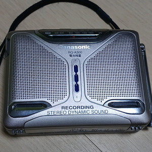 파나소닉 2스피커 워크맨 rq-a300