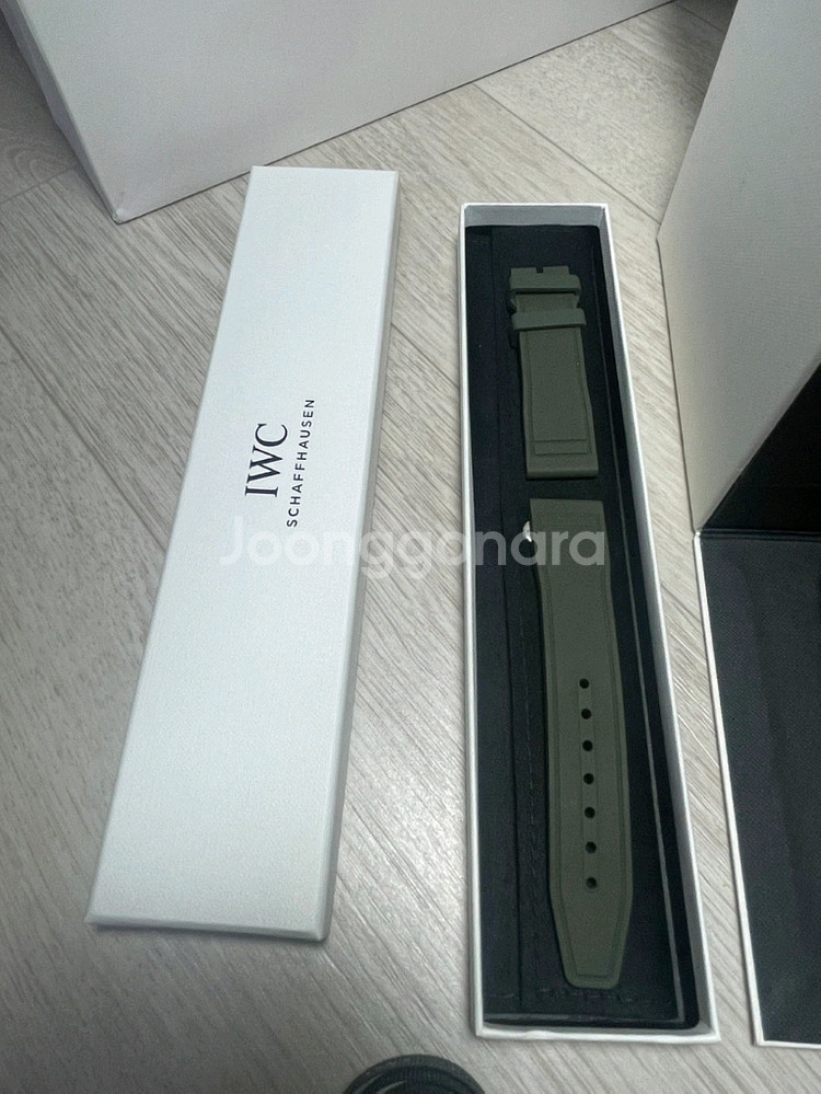 IWC 파일럿 워치 크로노그래프 41 탑건--3