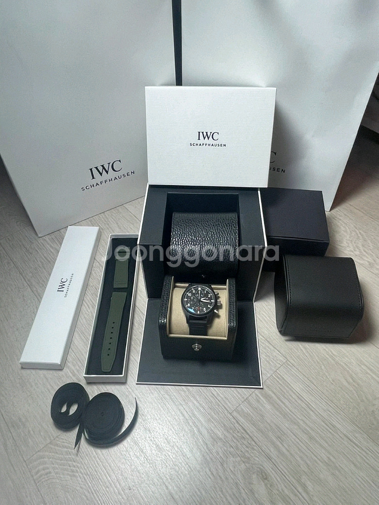 IWC 파일럿 워치 크로노그래프 41 탑건--0