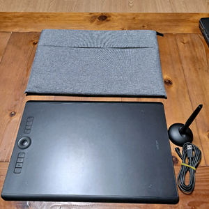 와콤 타블렛 인튜어스 프로 PTH-860 및 전용가방