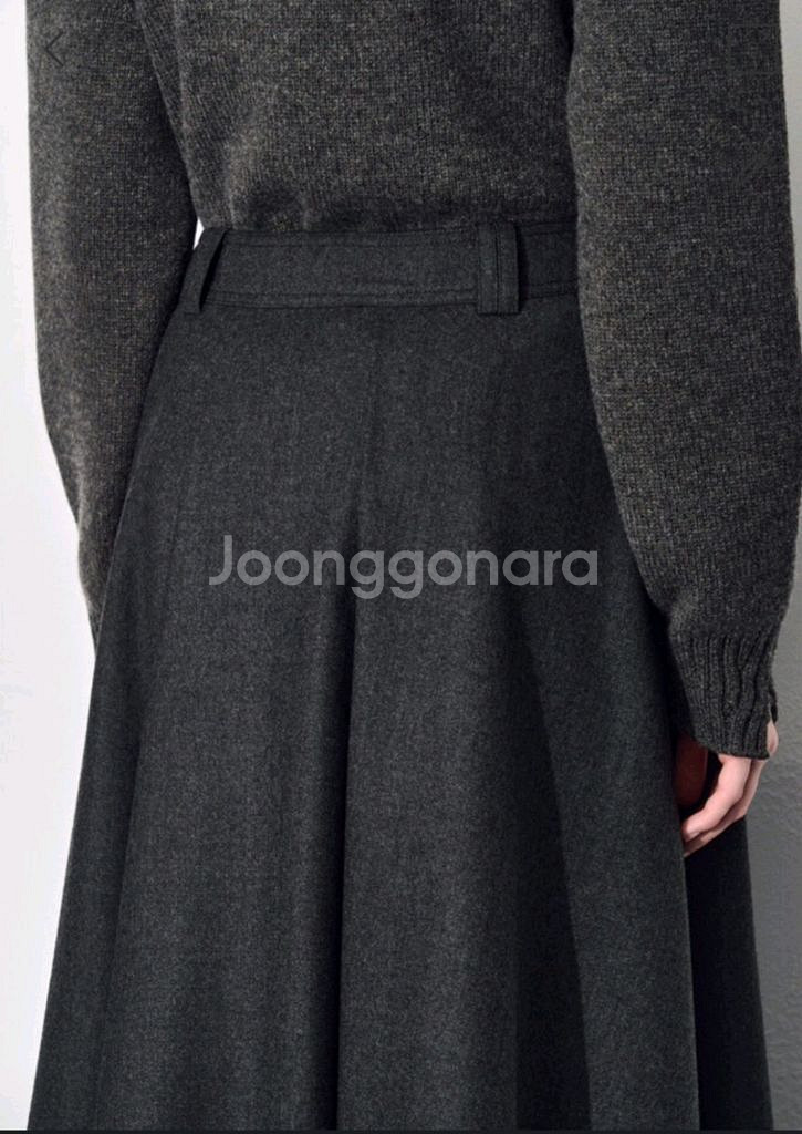 한섬 타임 울 핀턱 플레어 스커트--3