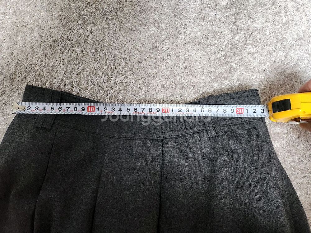 한섬 타임 울 핀턱 플레어 스커트--5