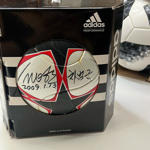 아디다스 챔피언스리그 결승전 공인구 차범근 사인볼