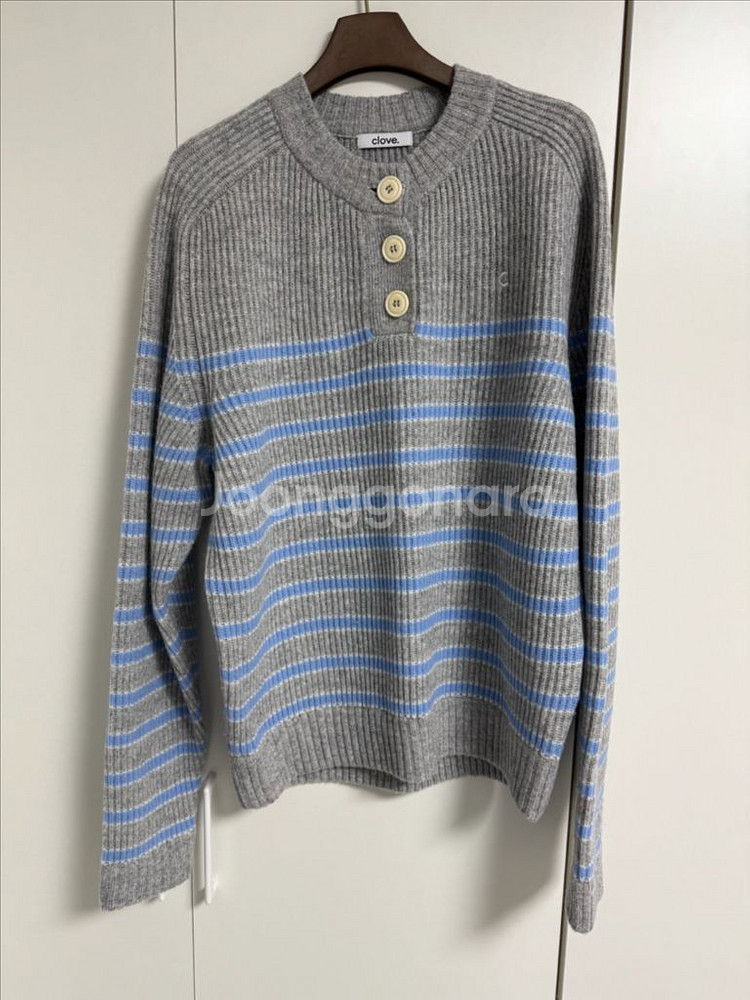 클로브 스트라이프 니트 스웨터--0