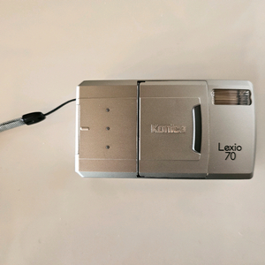 코니카 렉시오70 (필름카메라)