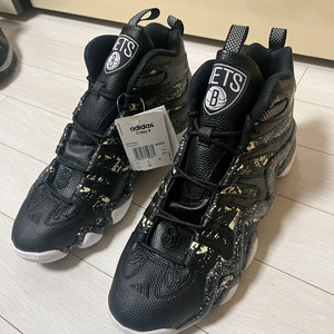 아디다스 농구화 브루클린 레이커스 에디션