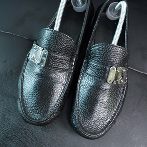 루이비통 남성 드라이빙 로퍼 (정품보증서 포함)