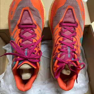 호카 텍톤 X 2 (250사이즈)2번착용