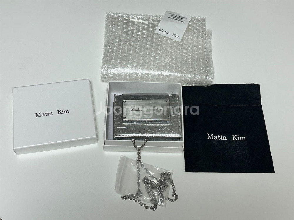 마땡킴 아코디언 미니백 실버 운포 7.5만원--0