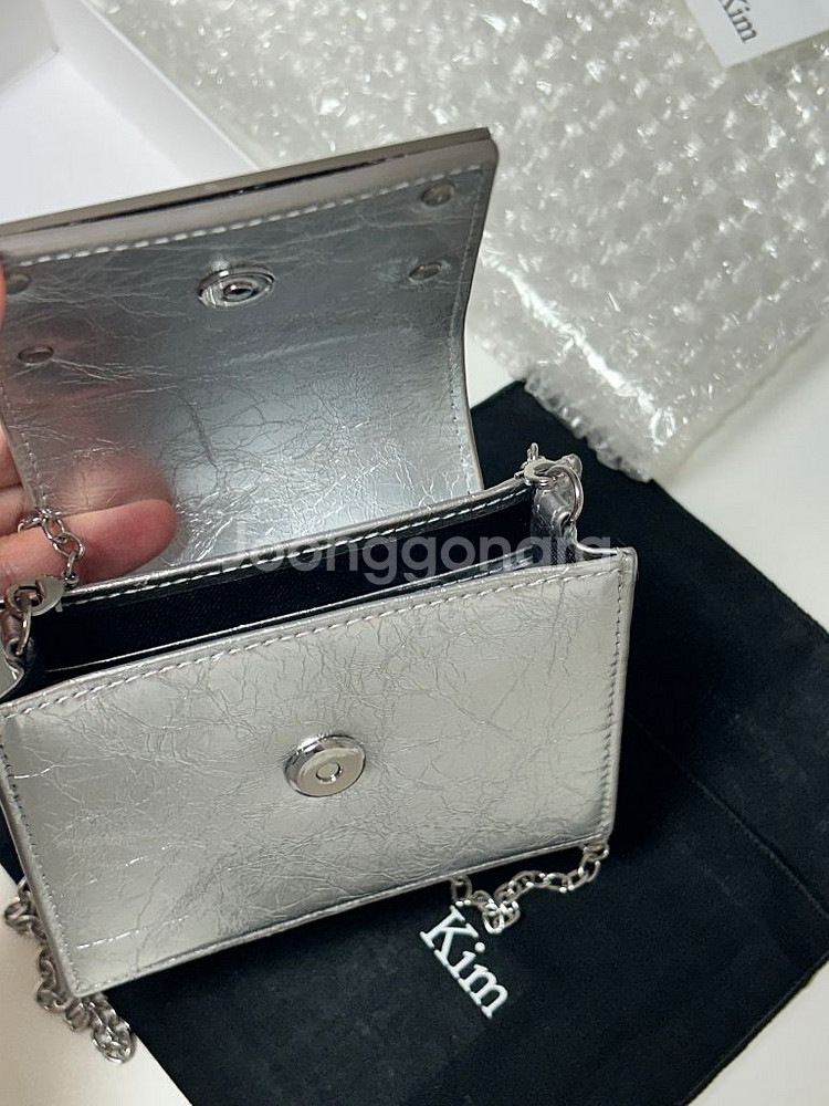 마땡킴 아코디언 미니백 실버 운포 7.5만원--3