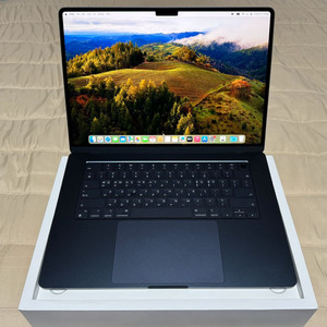 맥북에어 m3 15인치 512/16 새상품급