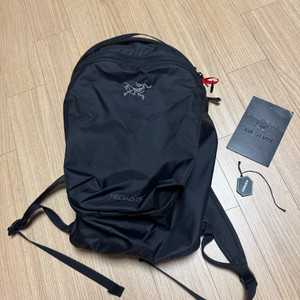 아크테릭스 헬리아드 15 백팩 블랙