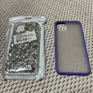 아이폰11PRO MAX 케이스 새제품 팝니다